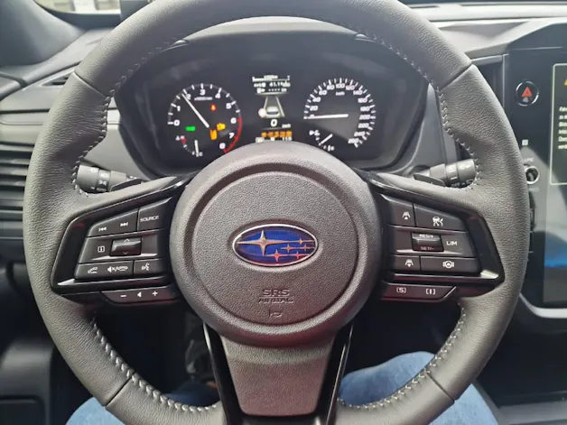 Subaru Forester Station 2.0i e-Boxer Swiss Plus
