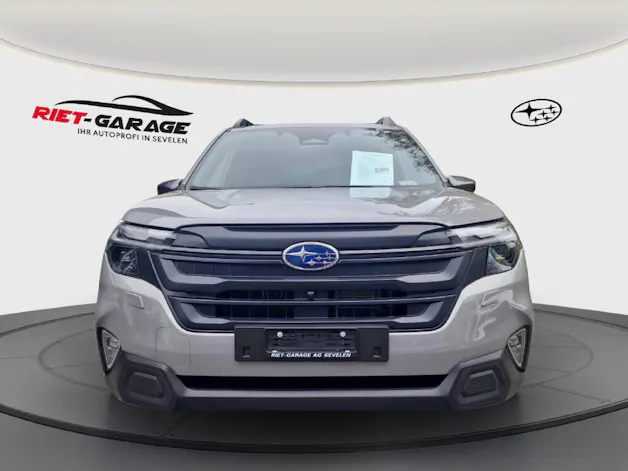Subaru Forester Station 2.0i e-Boxer Swiss Plus