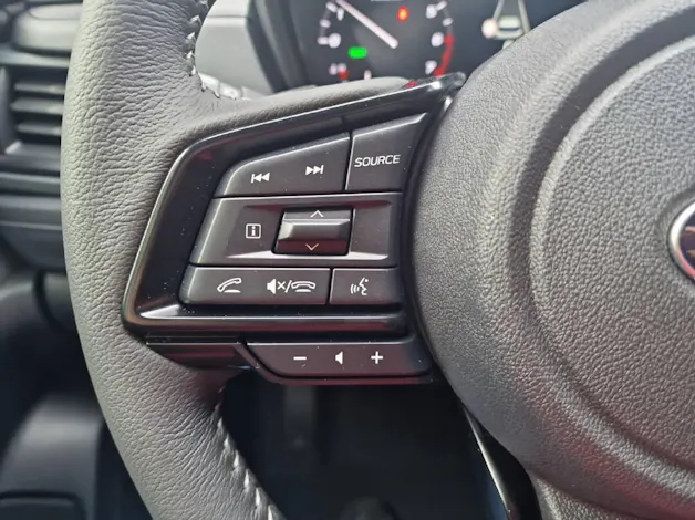 Subaru Forester Station 2.0i e-Boxer Swiss Plus