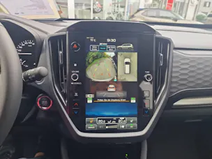 Subaru Forester Station 2.0i e-Boxer Swiss Plus