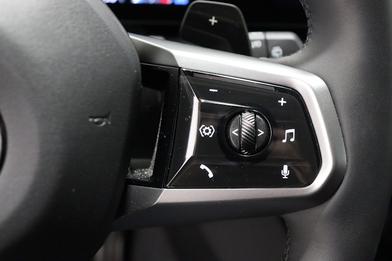 Vehicle image BMW 5 SERIES