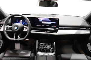 Vehicle image BMW 520d xDrive Touring