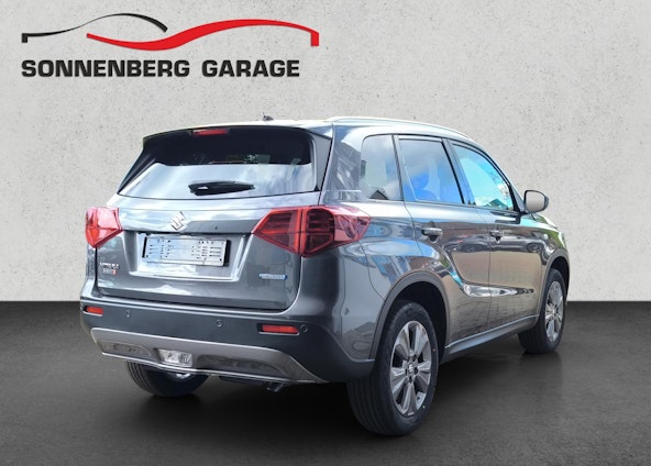 Vehicle image 5 Vehicle image 5