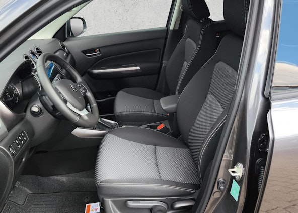 Vehicle image 8 Vehicle image 8