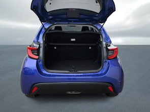 Vehicle image TOYOTA Yaris 1.5 VVT-i HSD Trend