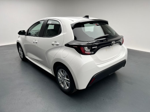 TOYOTA Yaris 1.5 VVT-i HSD Comfort 3