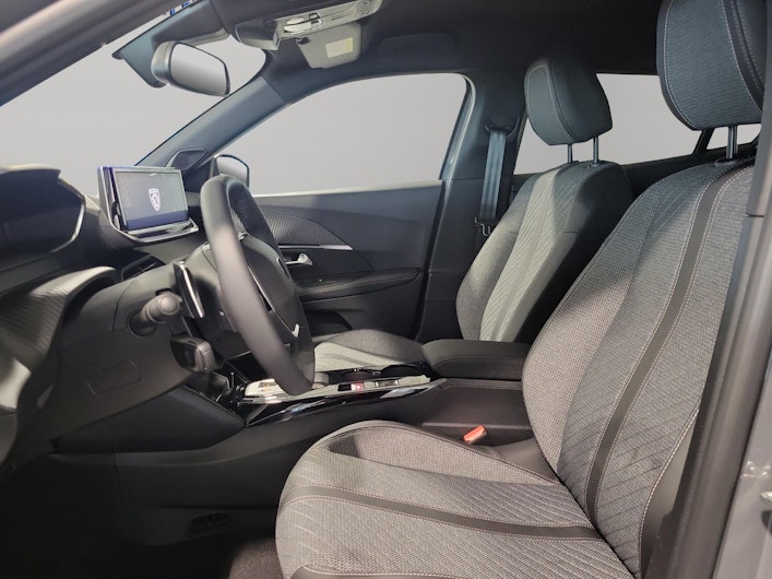 Vehicle image PEUGEOT 2008