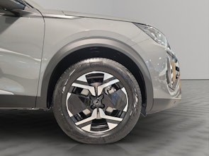 Vehicle image PEUGEOT 2008 1.2 Hybrid 145 Allure Premium