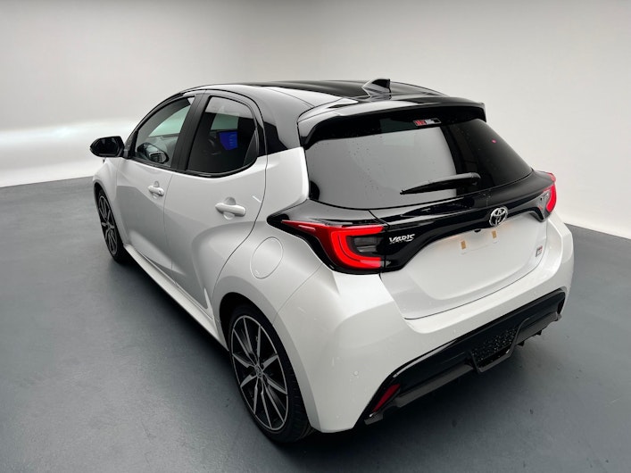 Vehicle image TOYOTA YARIS