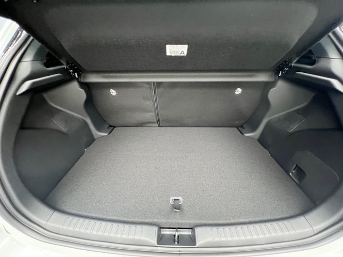 Vehicle image TOYOTA YARIS