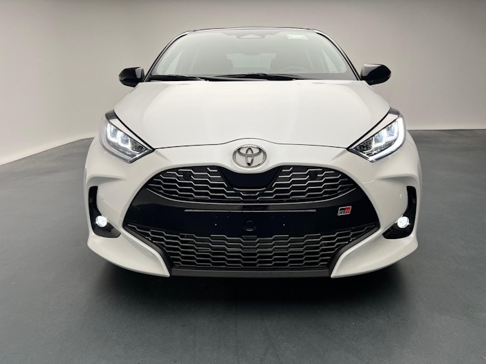 Vehicle image TOYOTA YARIS