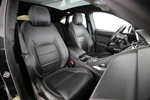 Jaguar E-Pace 1.5 T 300e R-Dynamic SE AWD