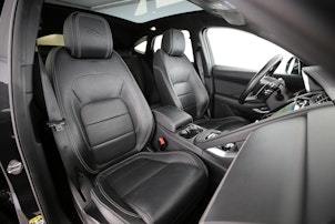 Vehicle image JAGUAR E-Pace 1.5 T 300e R-Dynamic SE AWD