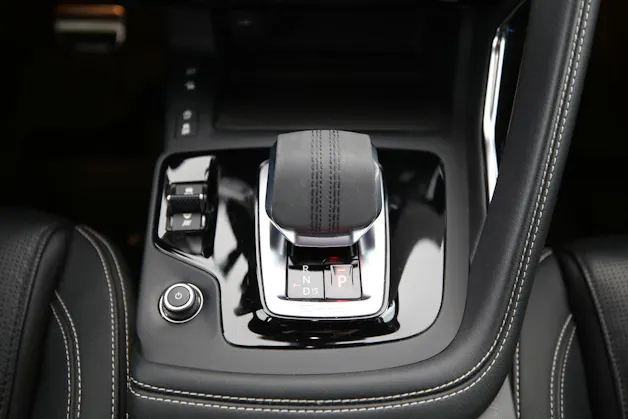 Jaguar E-Pace 1.5 T 300e R-Dynamic SE AWD