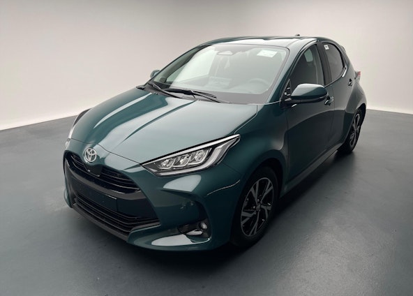 First vehicle image First vehicle image