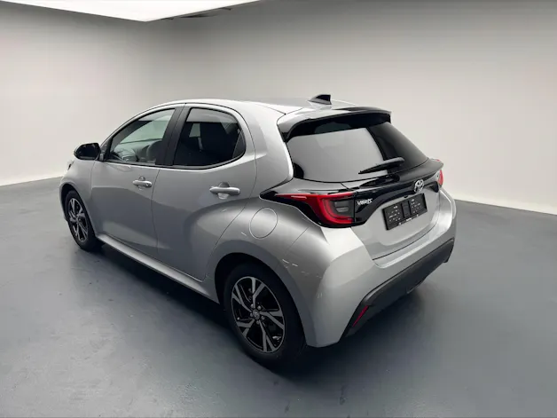 Toyota Yaris 1.5 VVT-i HSD Trend