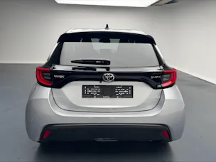 Toyota Yaris 1.5 VVT-i HSD Trend