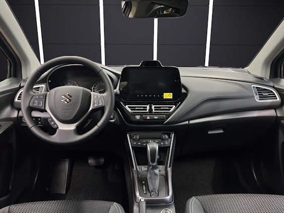 Vehicle image 10 Vehicle image 10