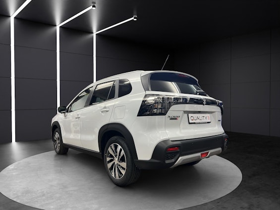 Vehicle image 2 Vehicle image 2