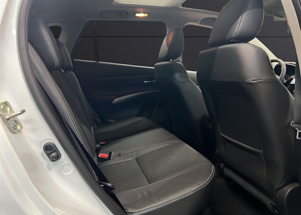 Vehicle image 12 Vehicle image 12