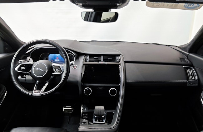 Vehicle image 4 Vehicle image 4