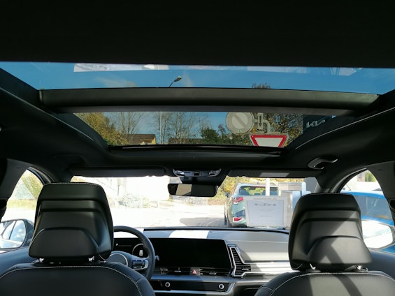 Vehicle image 8 Vehicle image 8