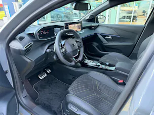 Peugeot 208 1.2 Hybrid GT