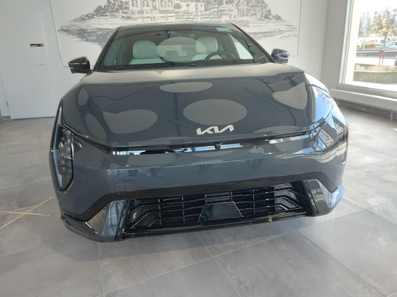 Vehicle image 3 Vehicle image 3