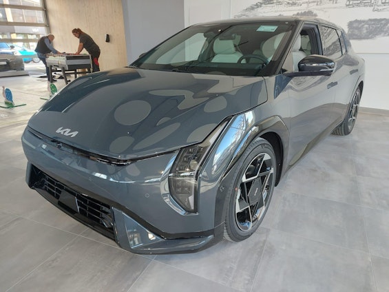 Vehicle image 2 Vehicle image 2