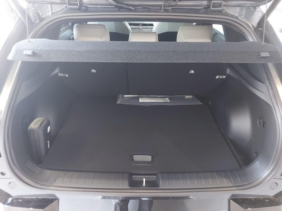 Vehicle image 9 Vehicle image 9