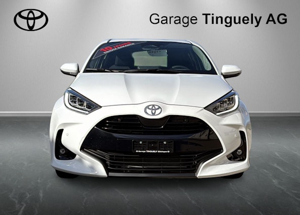 First vehicle image First vehicle image