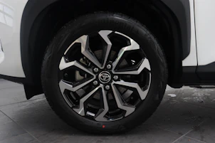 Fahrzeugbild TOYOTA Yaris Cross 1.5 VVT-i HSD Trend AWD-i