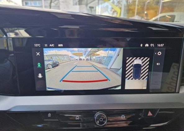 Vehicle image 9 Vehicle image 9