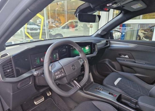 Vehicle image 5 Vehicle image 5