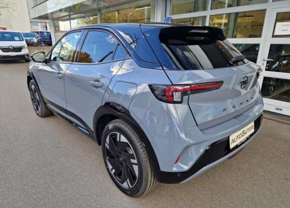 Vehicle image 3 Vehicle image 3