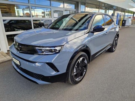 First vehicle image First vehicle image