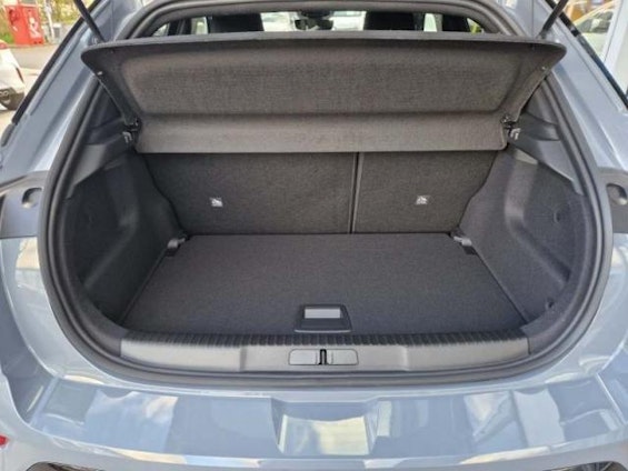 Vehicle image 13 Vehicle image 13