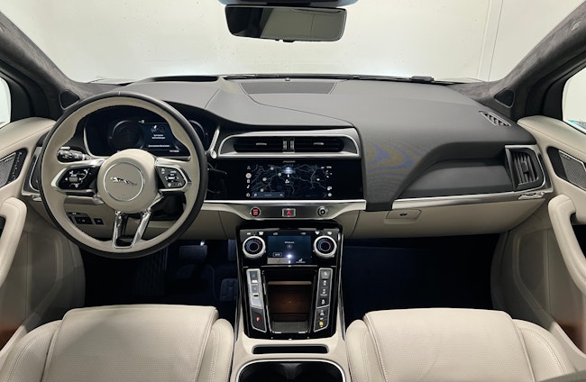 Vehicle image 5 Vehicle image 5