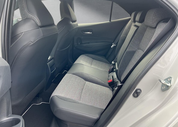 Vehicle image 9 Vehicle image 9