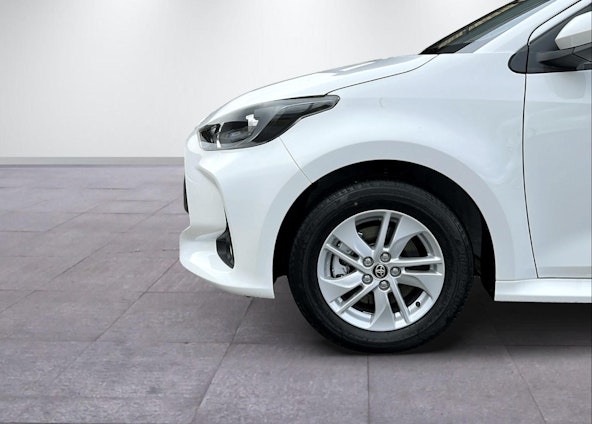 Vehicle image 2 Vehicle image 2