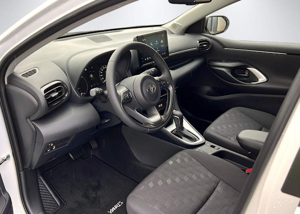 Vehicle image 13 Vehicle image 13