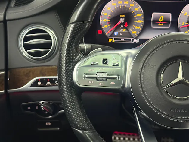 Mercedes-Benz S 560 4Matic AMG-Line 9G-Tronic