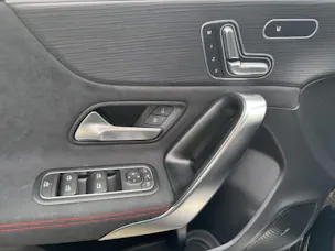 Mercedes-Benz A 250 e EQ Star 8G-DCT