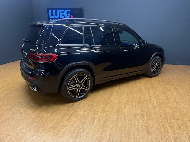 Mercedes-Benz GLB 220 d 4M - AMG / DISTRONIC / 360 Grad Kamera / Head-Up Display