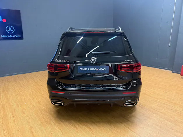 Mercedes-Benz GLB 220 d 4M - AMG / DISTRONIC / 360 Grad Kamera / Head-Up Display