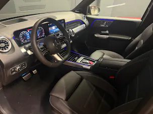 Mercedes-Benz GLB 220 d 4M - AMG / DISTRONIC / 360 Grad Kamera / Head-Up Display