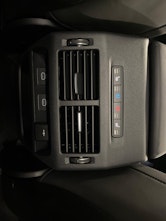 Vehicle image LAND ROVER Discovery Sport 1.5 T 270e Metropolitan