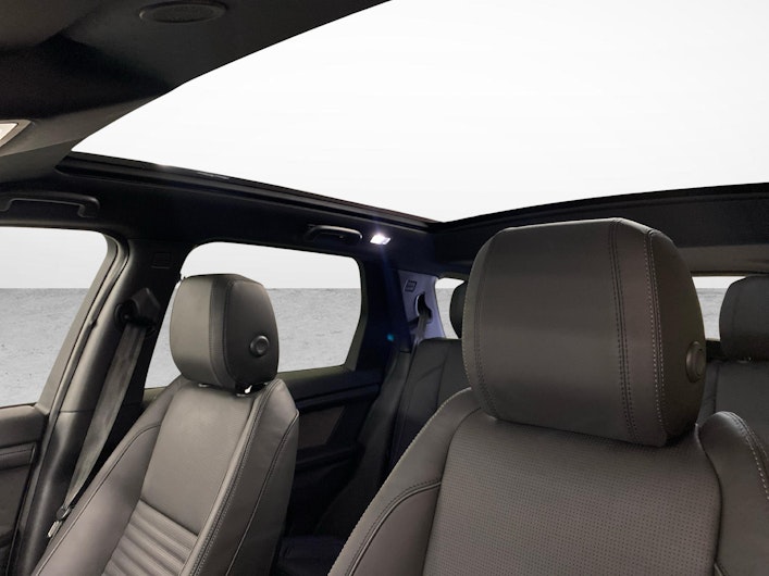 Vehicle image LAND ROVER DISCOVERY SPORT