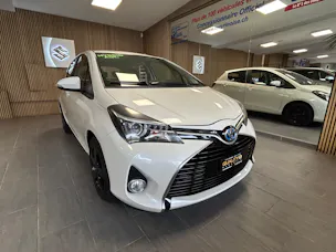 Toyota Yaris 1.5 VVT-i HSD Luna