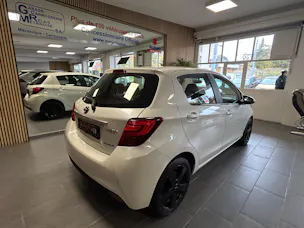 Toyota Yaris 1.5 VVT-i HSD Luna